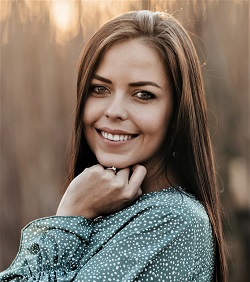 Rachal Rossouw - Top 10 -  Sonkrag-besproeiing - die son trek water